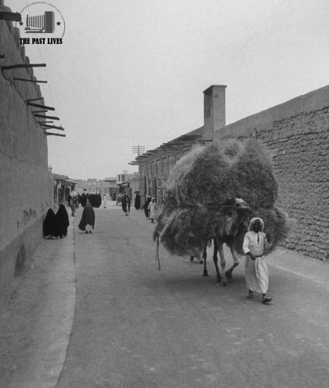 1945 – One of the old streets of Kuwait